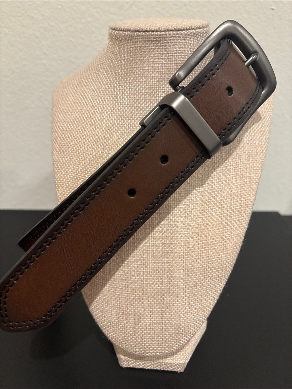 Men's Classic Leather Belt – Stitch Detailed Size: 32 / 80